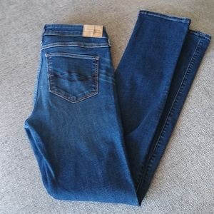 Abercrombie Mid Rise Straight Leg Jeans